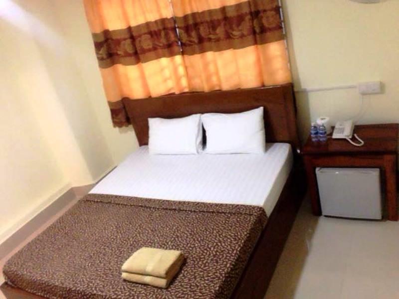 First Hotel Battambang Extérieur photo