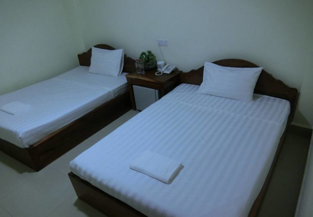 First Hotel Battambang Extérieur photo