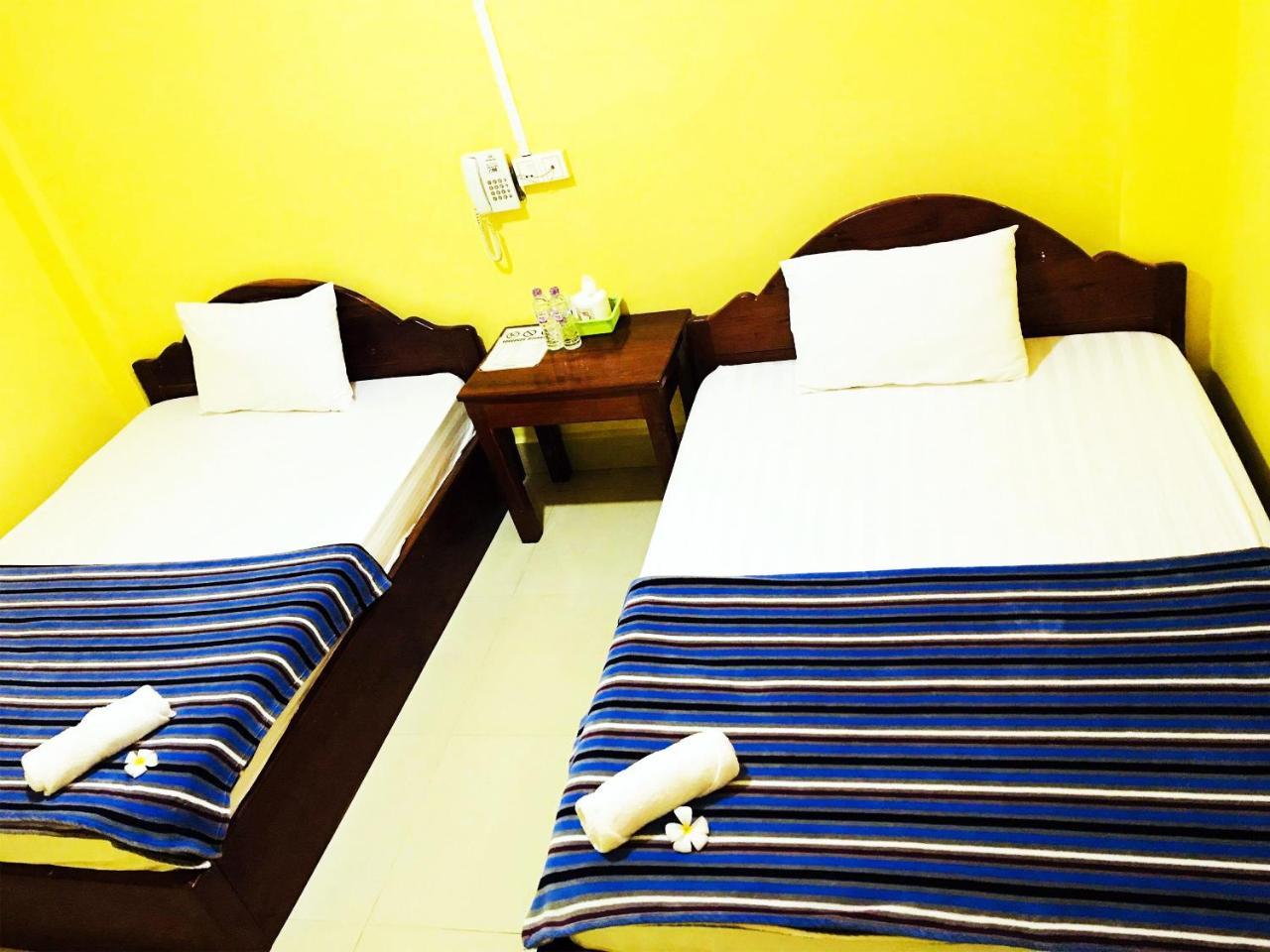 First Hotel Battambang Extérieur photo